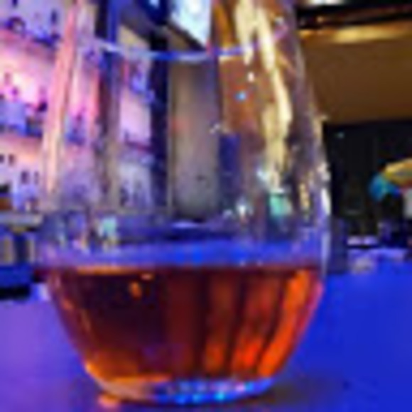 Meet your Posher, Peanut - Picture 1 of 1